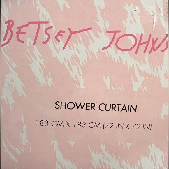 Betsey Johnson NWT Pink Red Green Christmas
Bulbs Ornaments Shower Curtain - Picture 7 of 8
